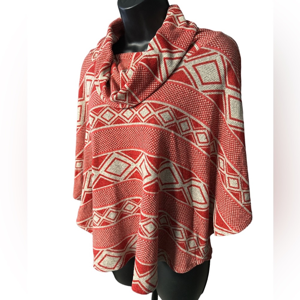 *HOST PICK* FOREVER 21 Red and Grey Cow Neck Oversized Top - Picture 4 of 6
